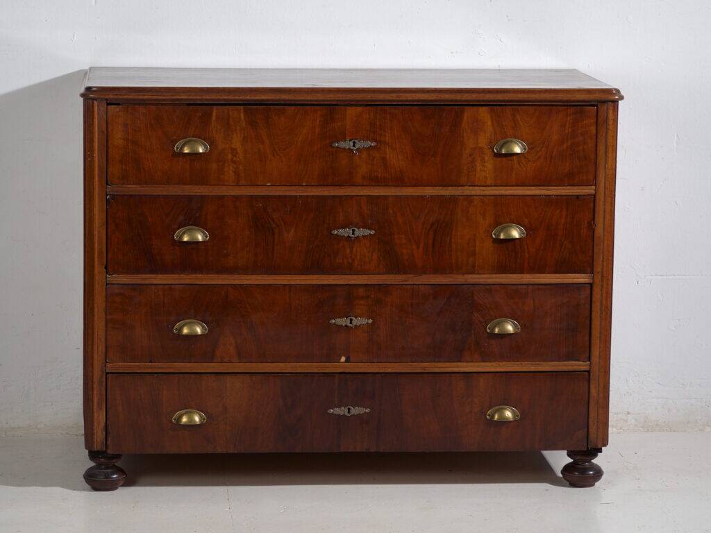 Antique pine chest of drawers with four drawers and brass handles – Central Europe, circa 1900