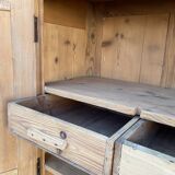 Armoire parisienne ancienne