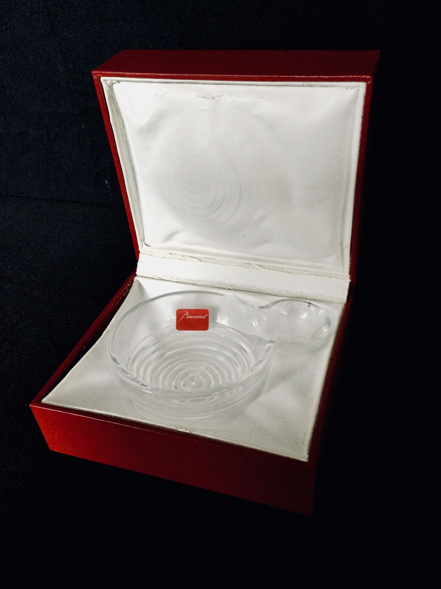 Taste vin cendrier en cristal de Baccarat