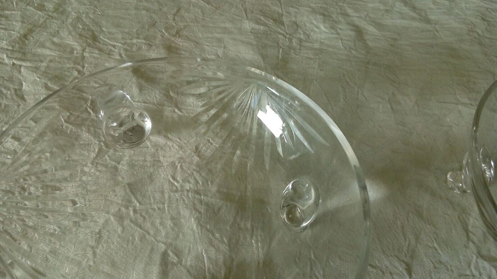 Dessert service salad bowl cut in crystal cut