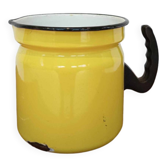 Enameled milk jug