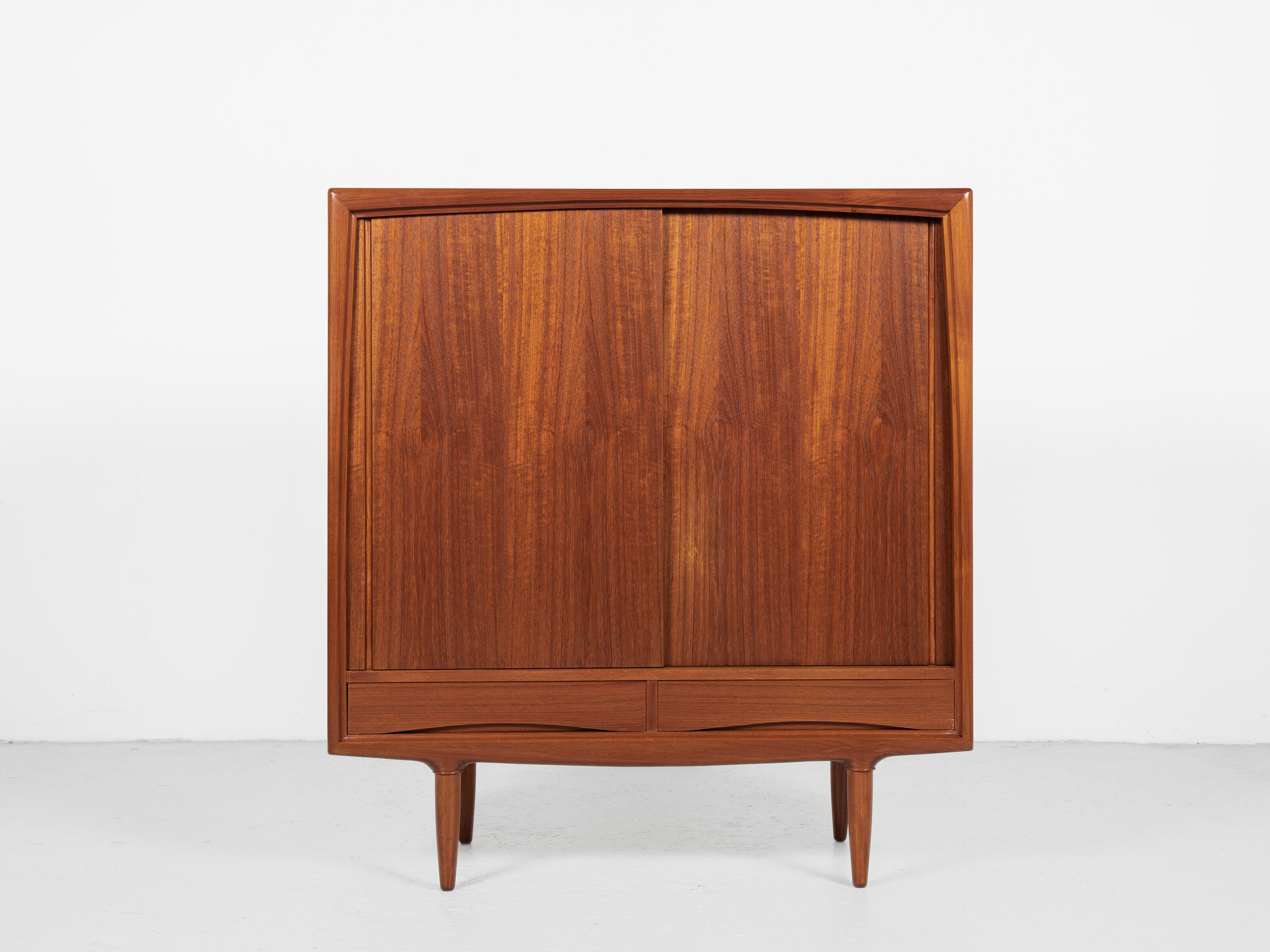 Midcentury Danish higher cabinet in teak by Axel Christensen for ACO Møbler 1960s