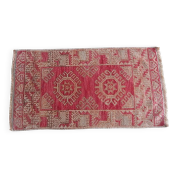 Tapis Oushak turc vintage 57x104 cm