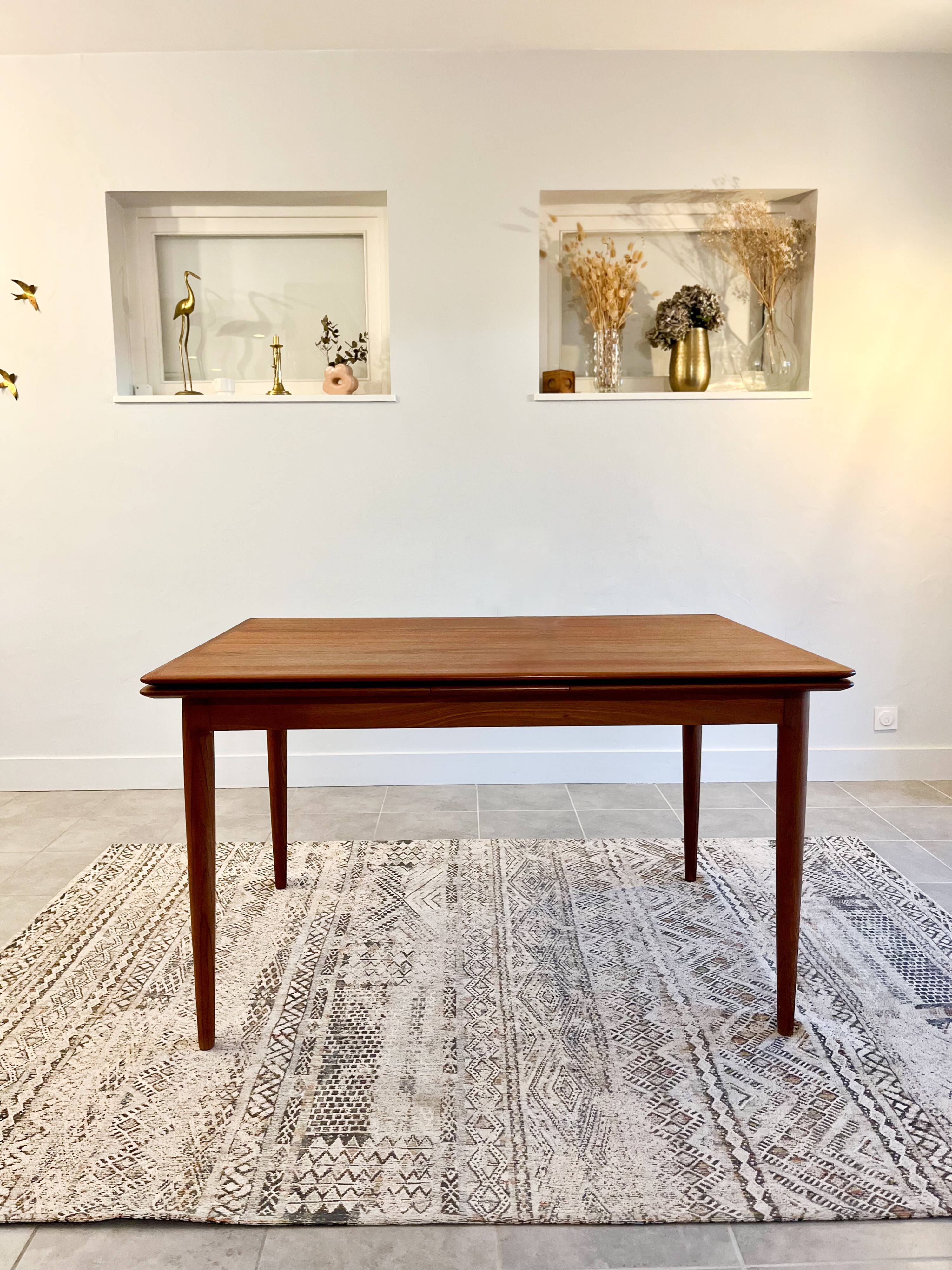 Danish extendable table Skovmand & Andersen