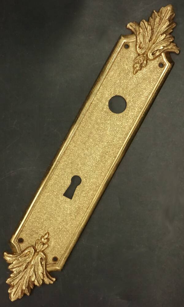 Louis XVI style clean plate