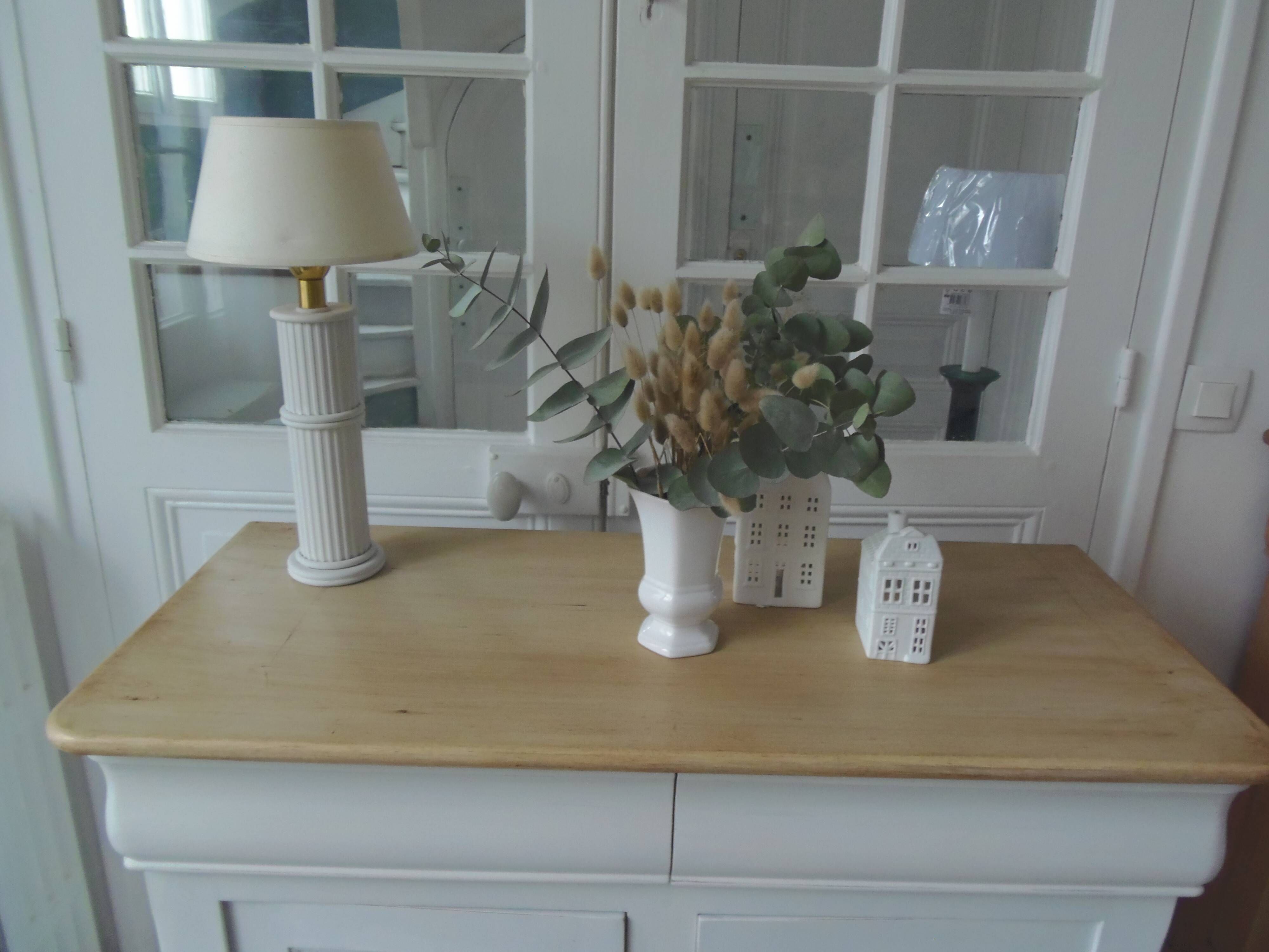 Louis Philippe style sideboard with pearl gray patina, 2 doors, drawers, wooden top.