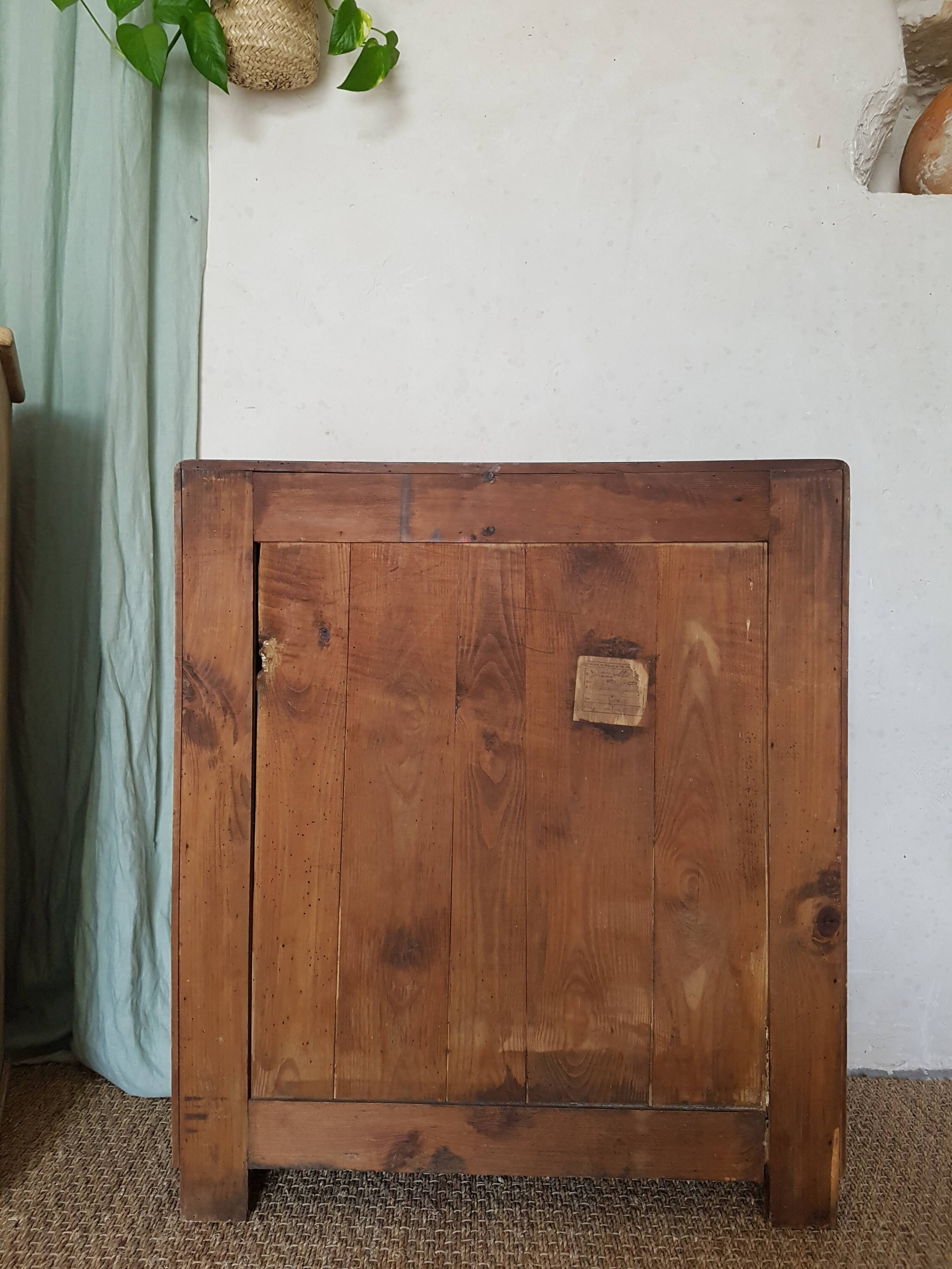 Raw wooden jam maker