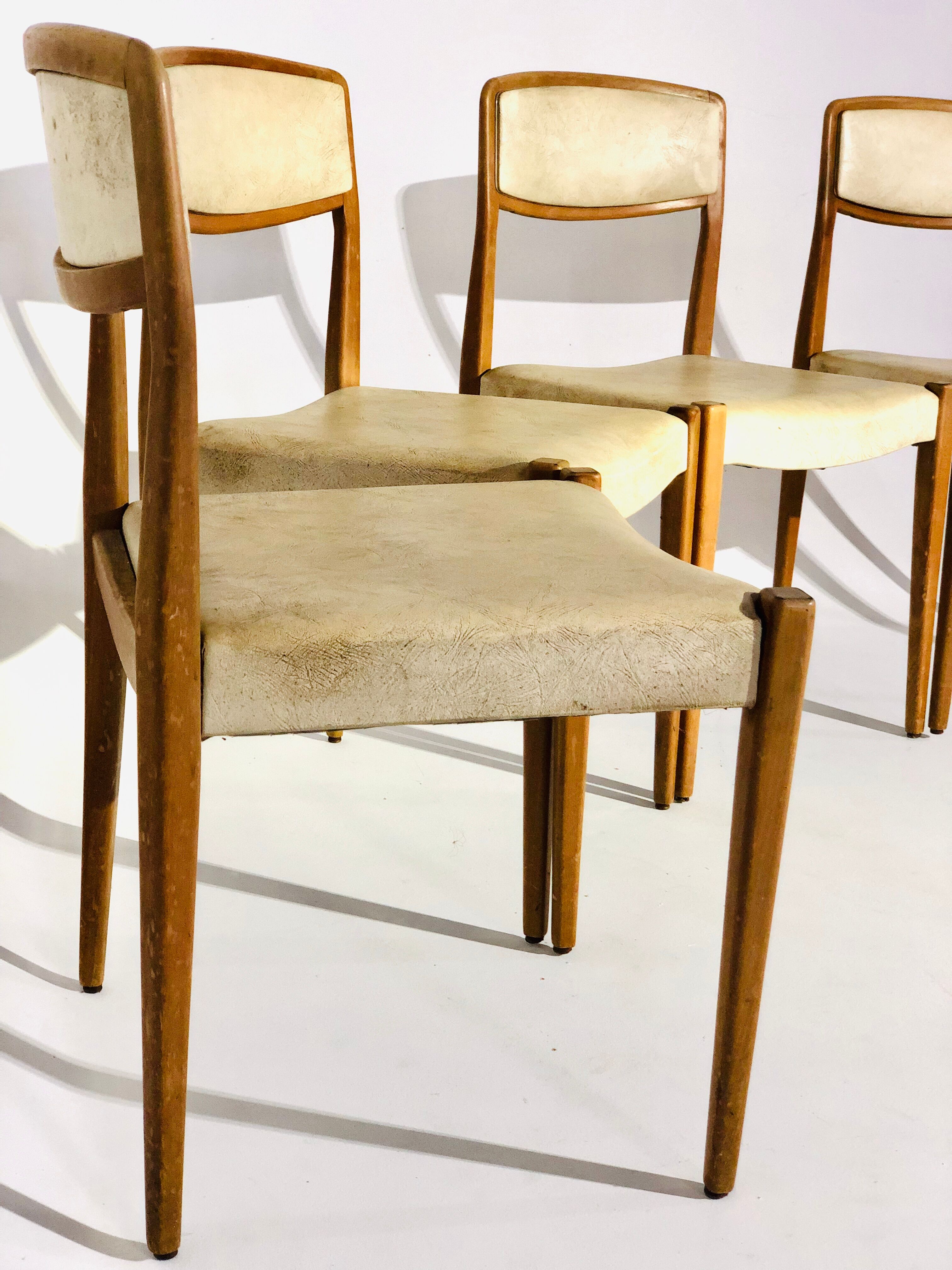 Suite of 4 vintage Italian style chairs