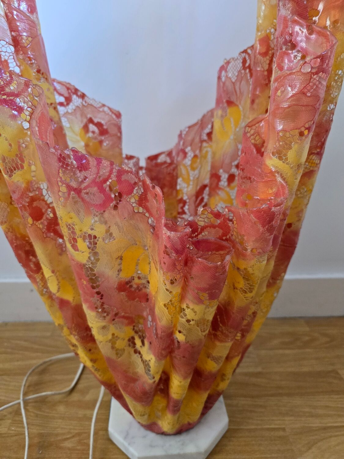 Vintage lamp Marie Stuart "Laces" – Resin & marble – 1970s