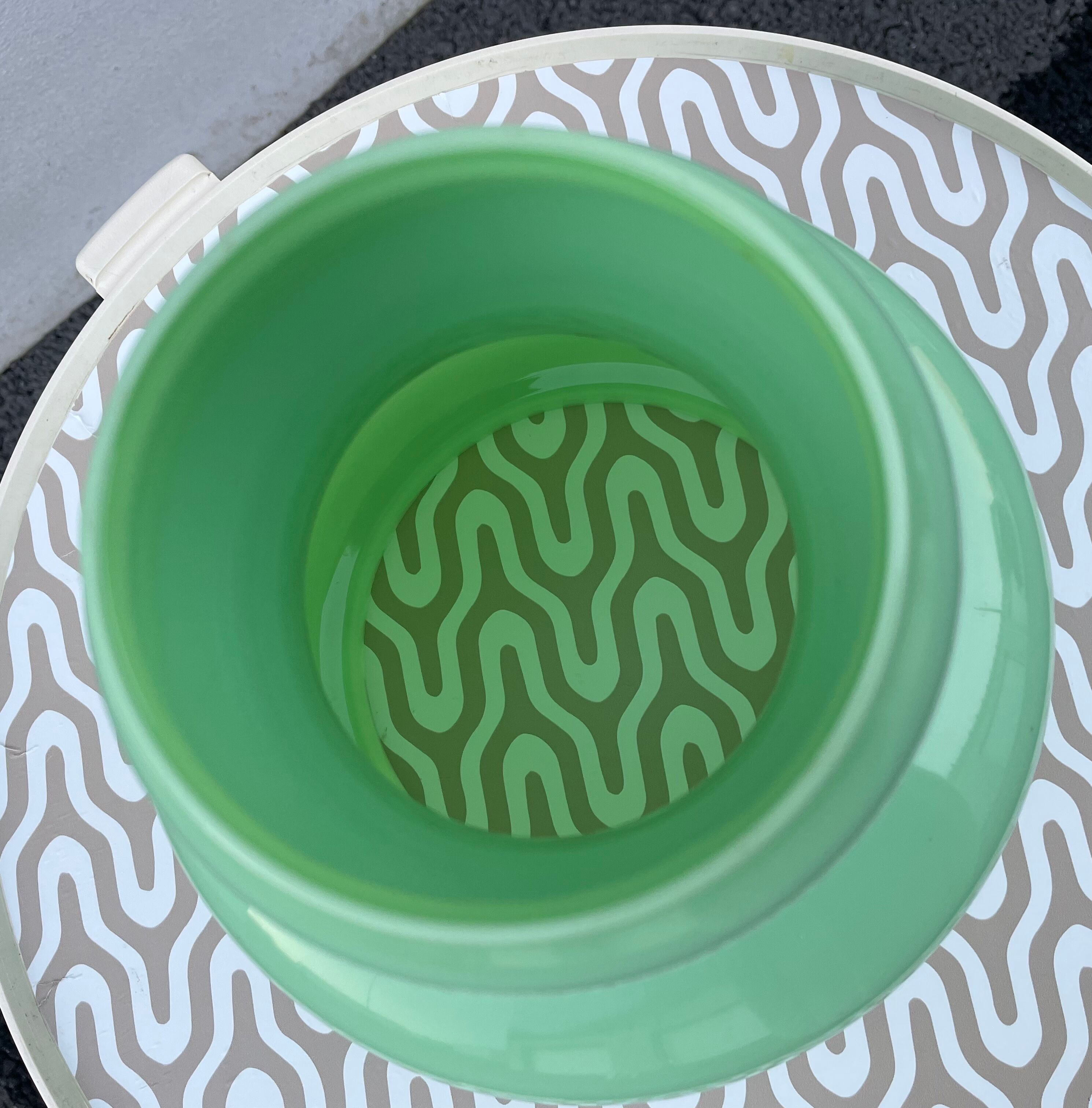 Opaline green globe mint 70s