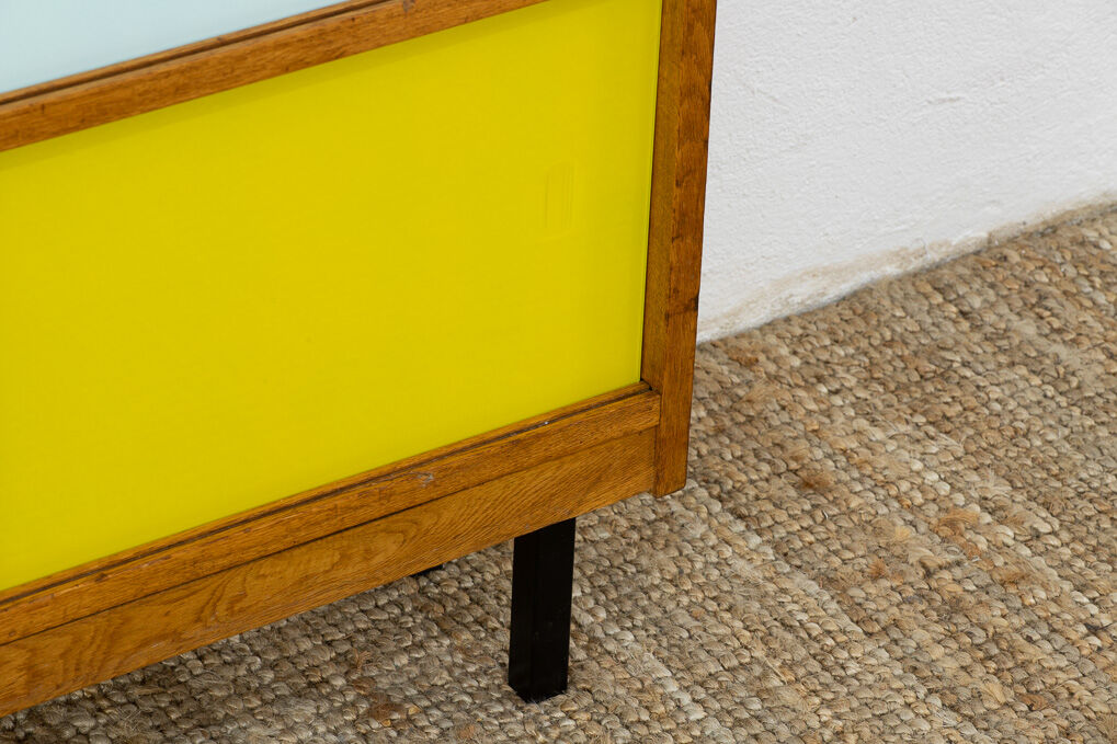 Vintage Scandinavian Bookcase – 91 cm