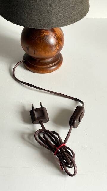 Solid wood vintage country style lamp