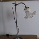 Art deco style pose lamp