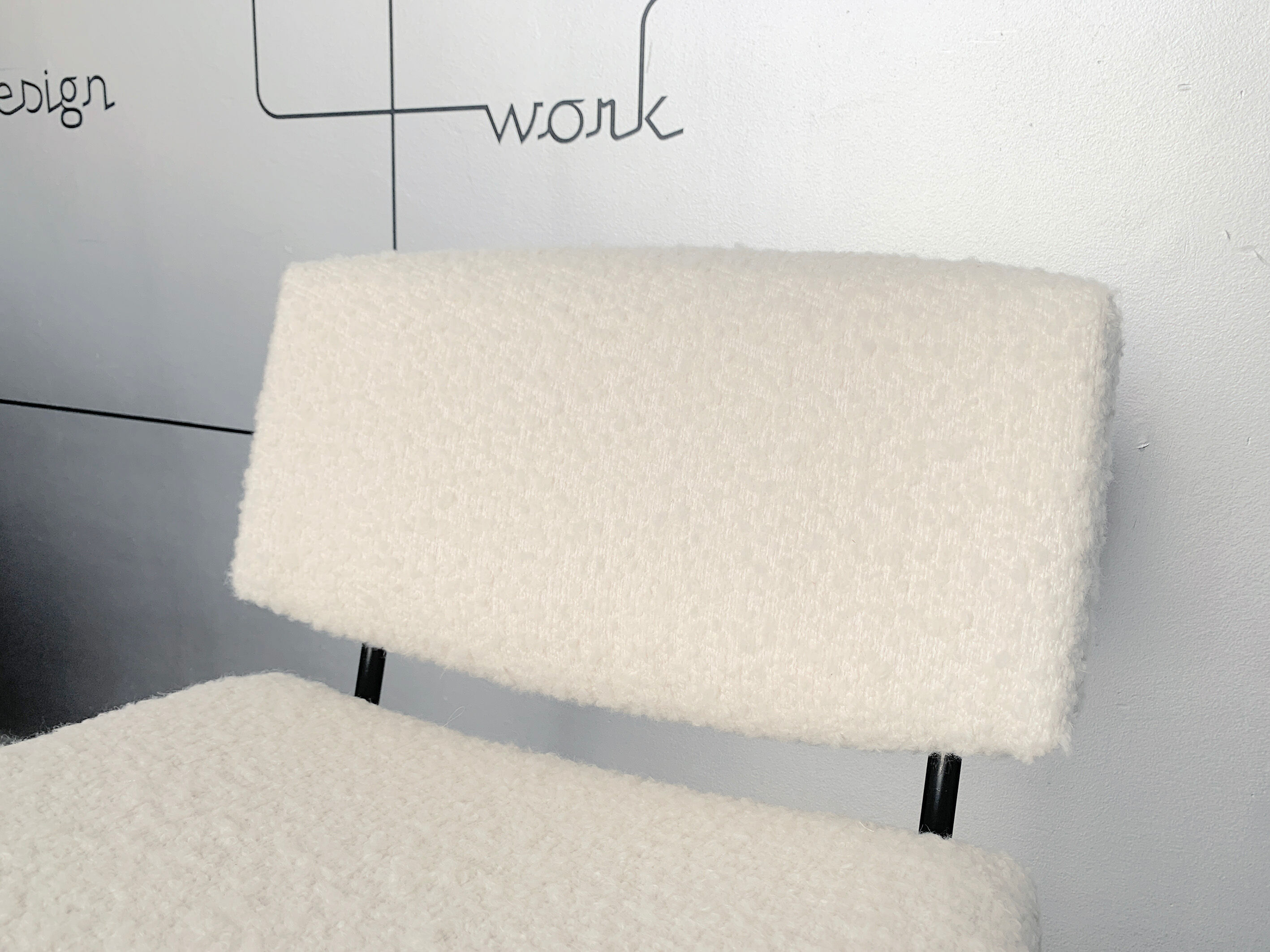 Armchair Conseil fabric bouclette, Pierre Guariche for Meurop 1960