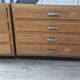 lot de 2 meubles de métier a tiroir vintage provenant d'une ecole
