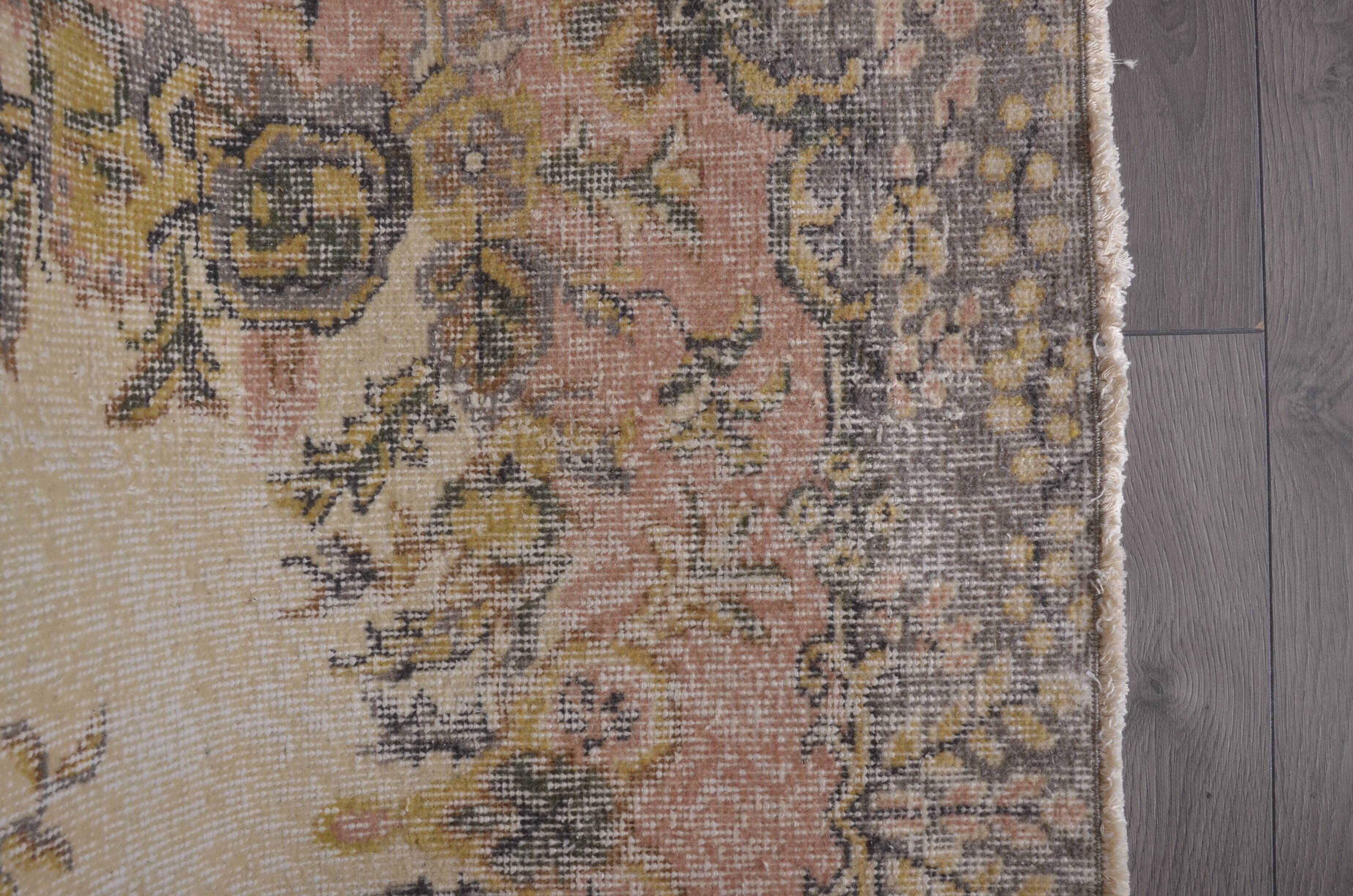 Tapis floral Oushak petit sku1371