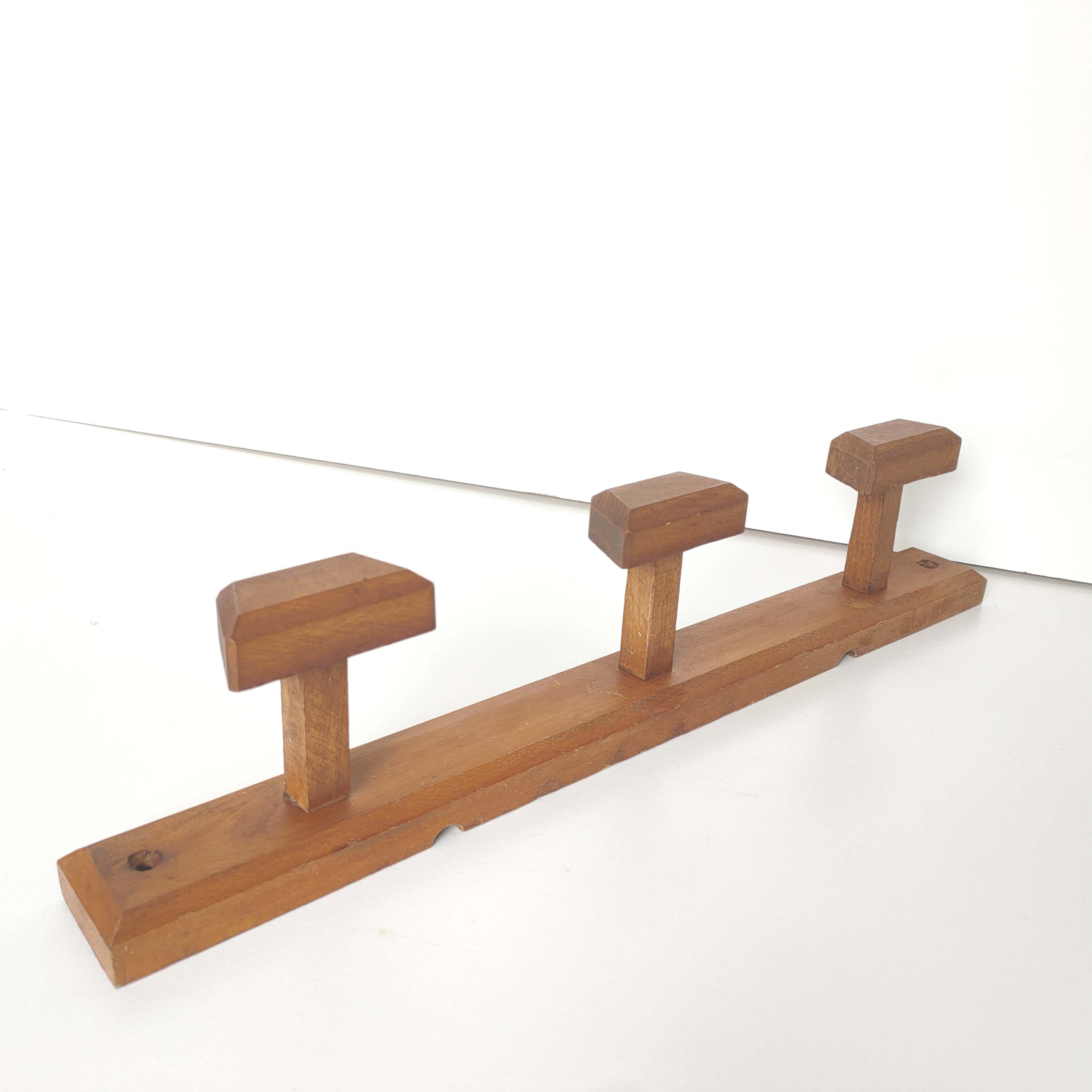 Coat racks 2 wood patères 40s