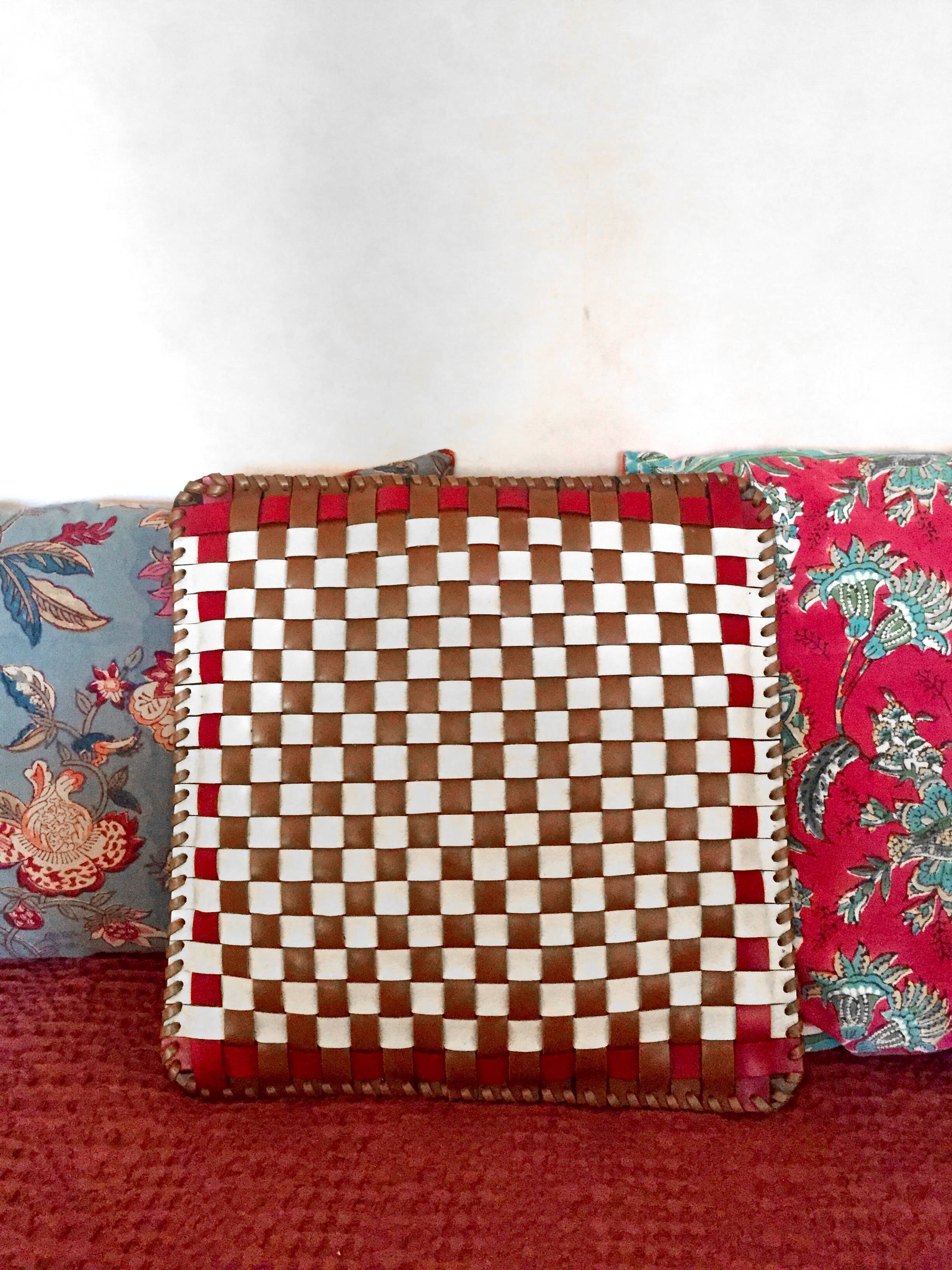 Retro imitation leather cushion 35x35cm