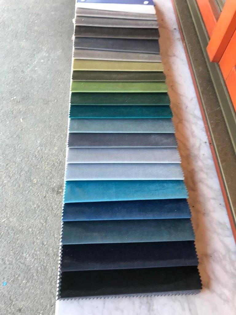 Pair of black Mid-Century armchairs in faux leather - 1960s, Hungarian armchairs (set of 2)