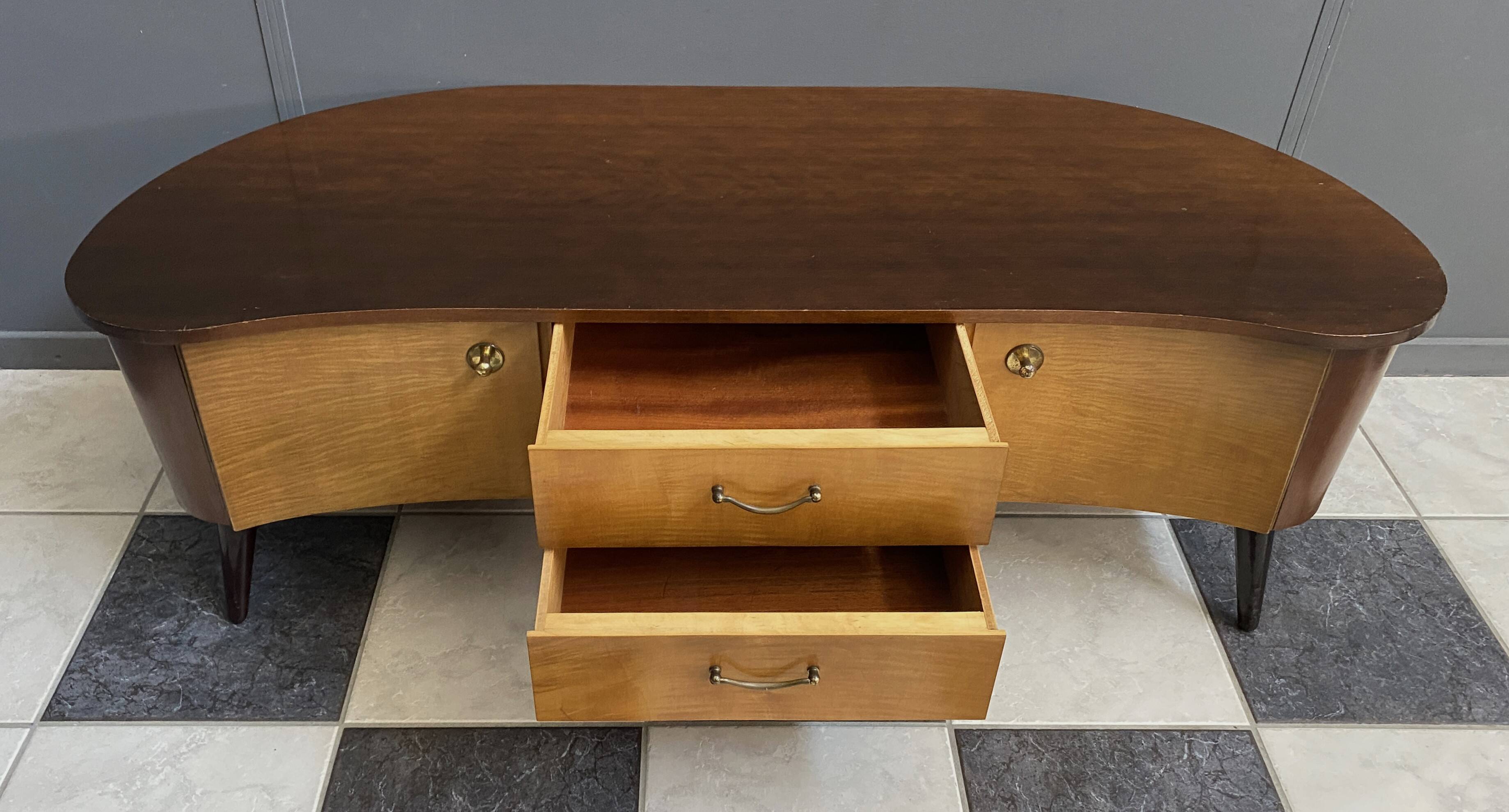 1960s kidney-shaped sideboard in two-tone wood