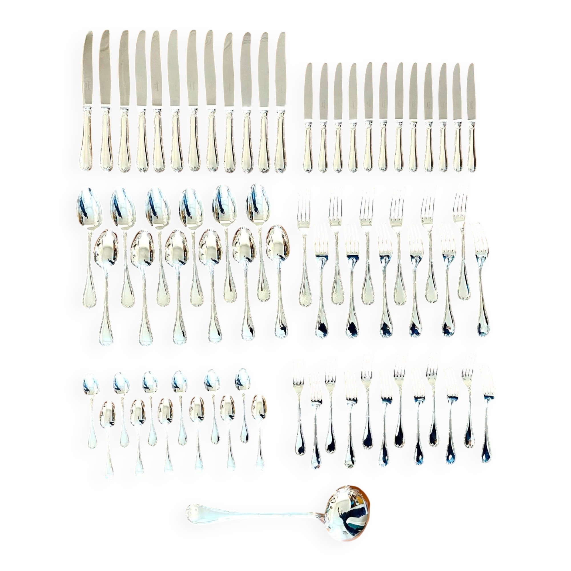 Christofle crossed ribbons, 73-piece cutlery set in new condition.
