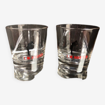 Lot de 2 verres publicitaires  I. W. Straight bourbon