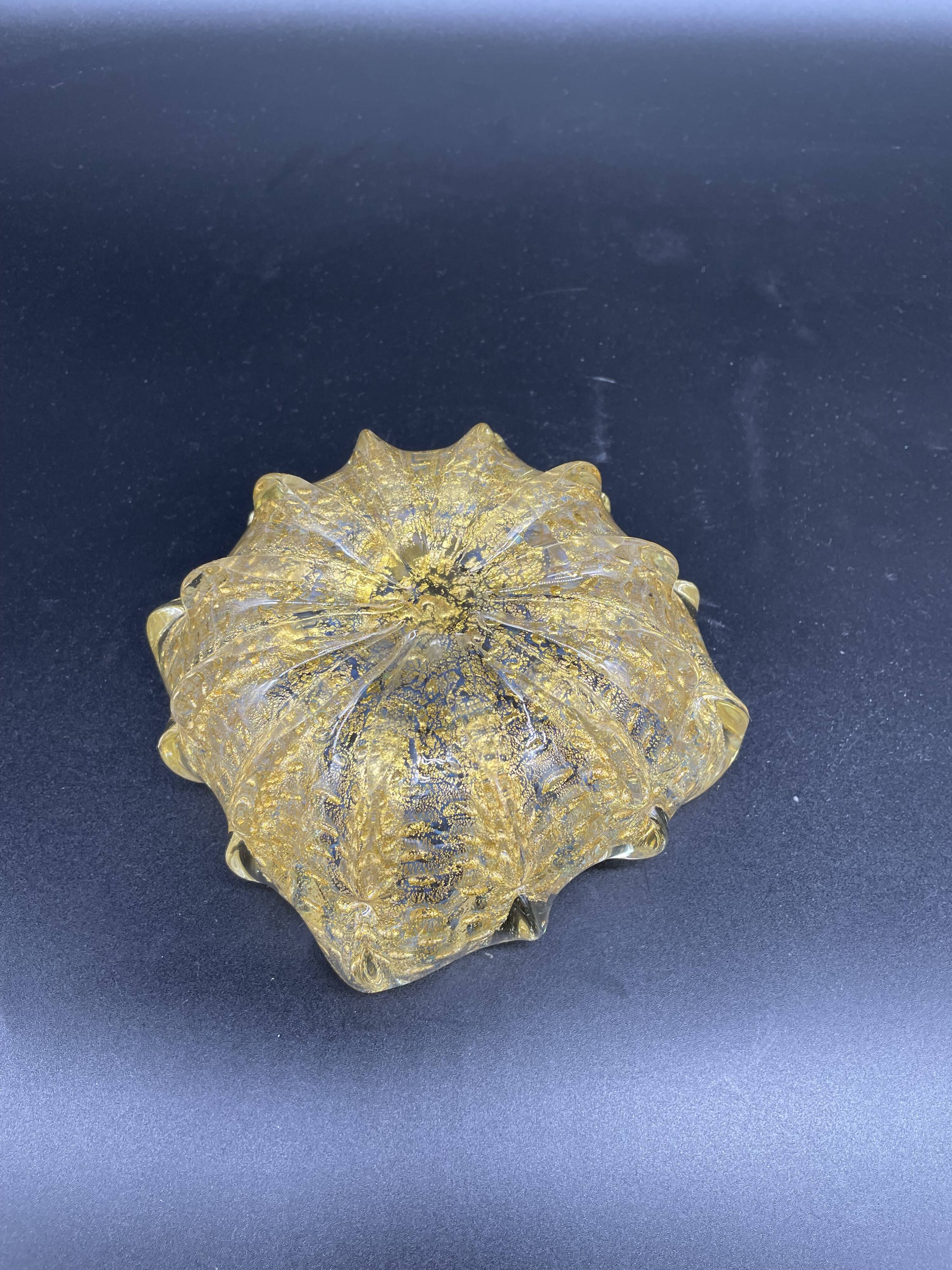 Empty pocket, Murano, Archimedes Seguso, yellow, gold, bubbled, stylized flower-forming, blown glass, Italy