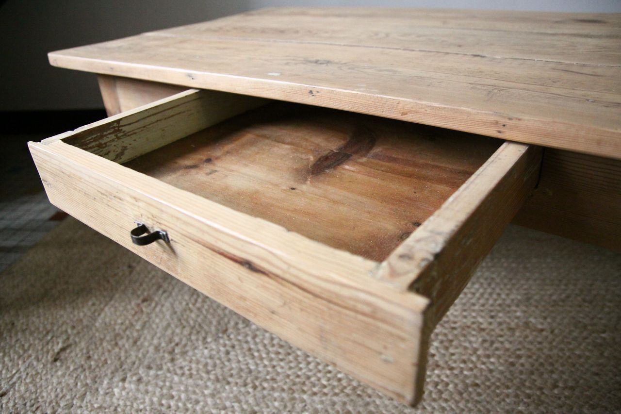 Table basse de ferme en bois