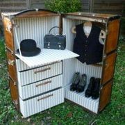 Antique vintage wooden travel trunk dating from the 1880s/1920s