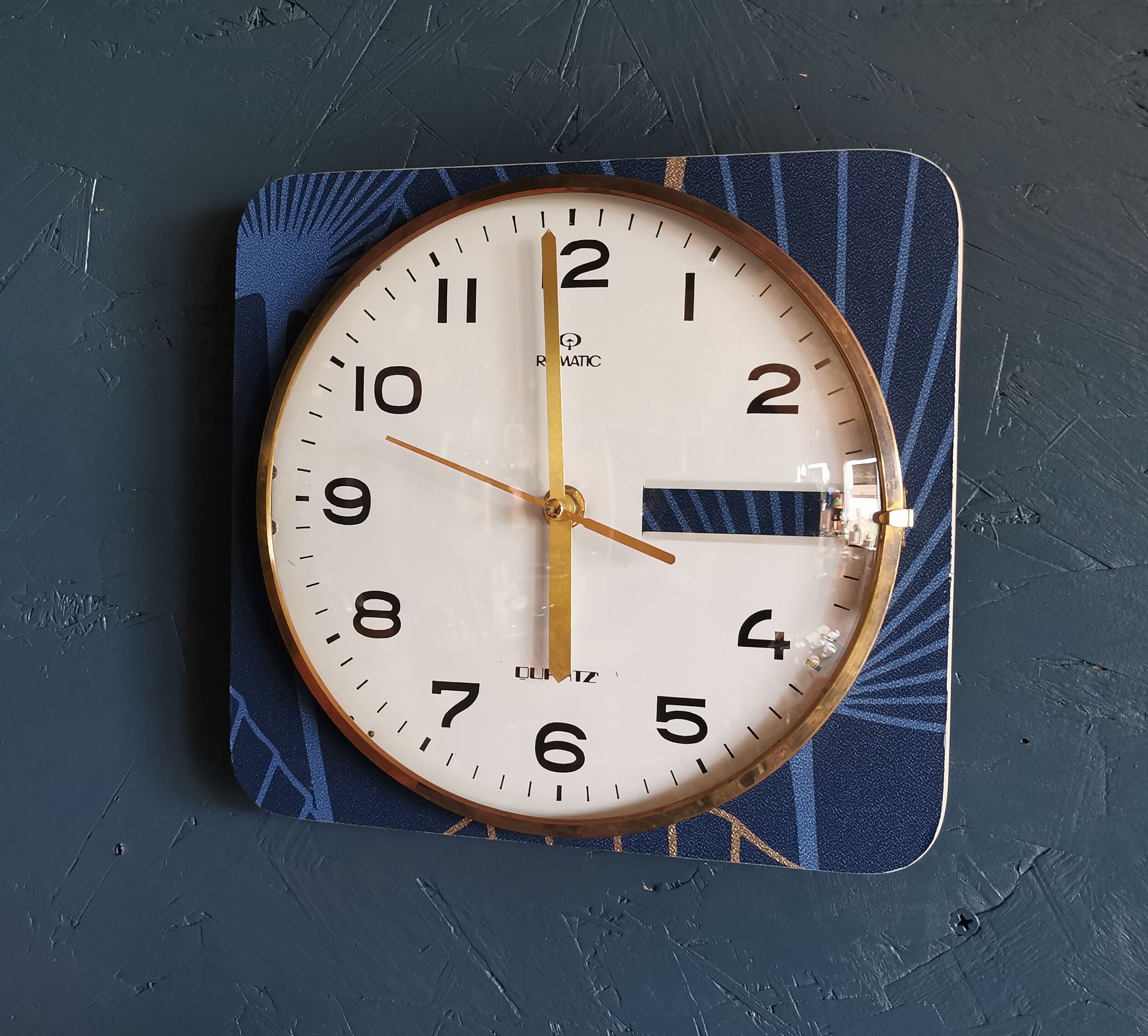 Square silent vintage wall pendulum clock "Romatic golden blue"