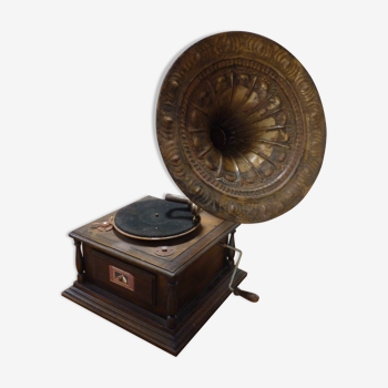 Gramophone avec pavillon "la voix de son maître"