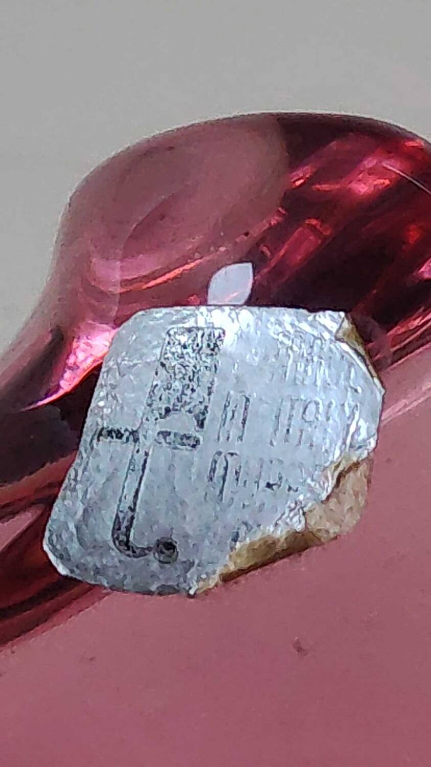 Floral/Corolla shaped pocket emptier. Murano Italy/Chambord by Fratelli Toso. In pink blown glass. Diam 18 cm