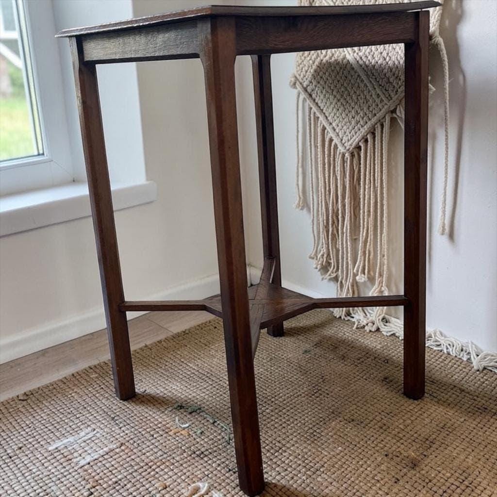 Table d'appoint/plante/étagère vintage haute en bois brun