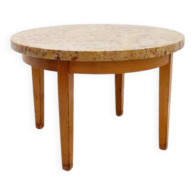 Table basse ronde en bois avec plateau en marbre en brèche d'Alep - 1950'