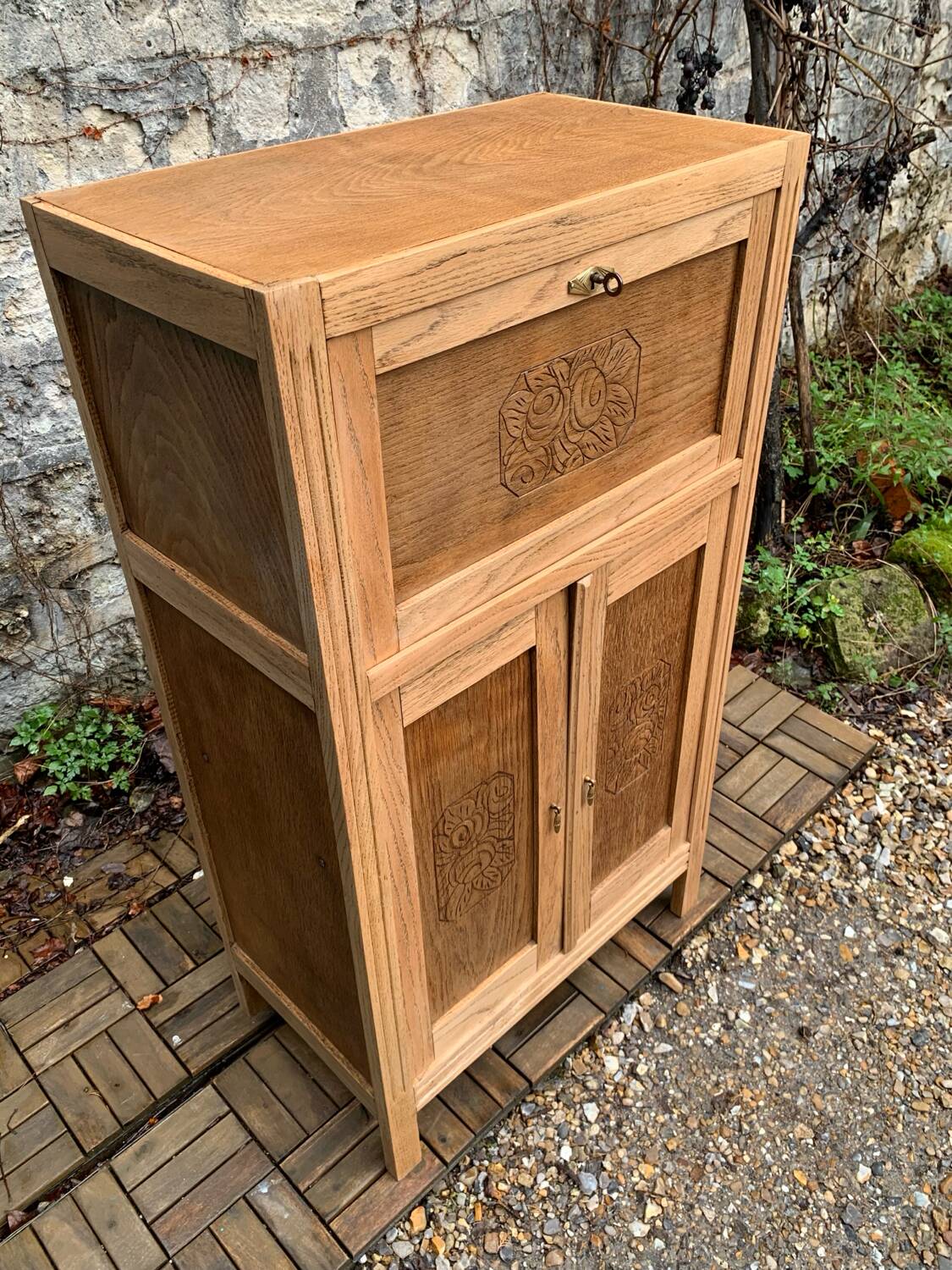 Parisian art deco sideboard in raw oak 1930