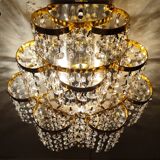 Applique du classique classique des cristaux. Espagne, années 1980.