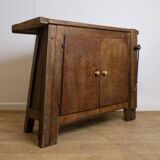 Closed workbench