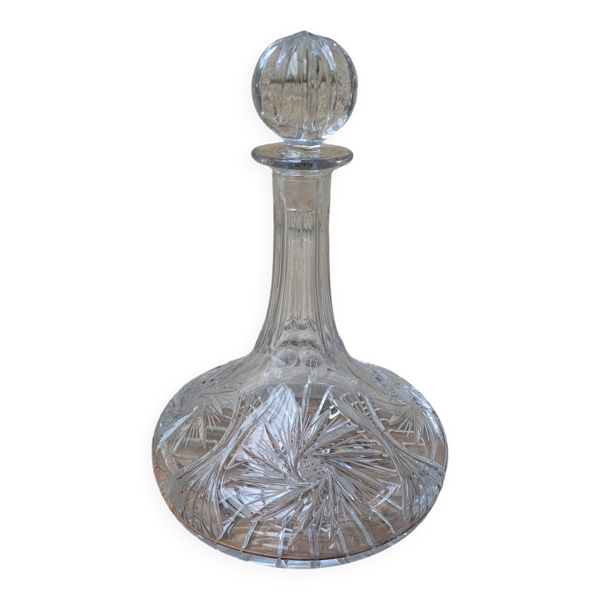 Ancienne carafe à décanter en cristal ciselé avec bouchon