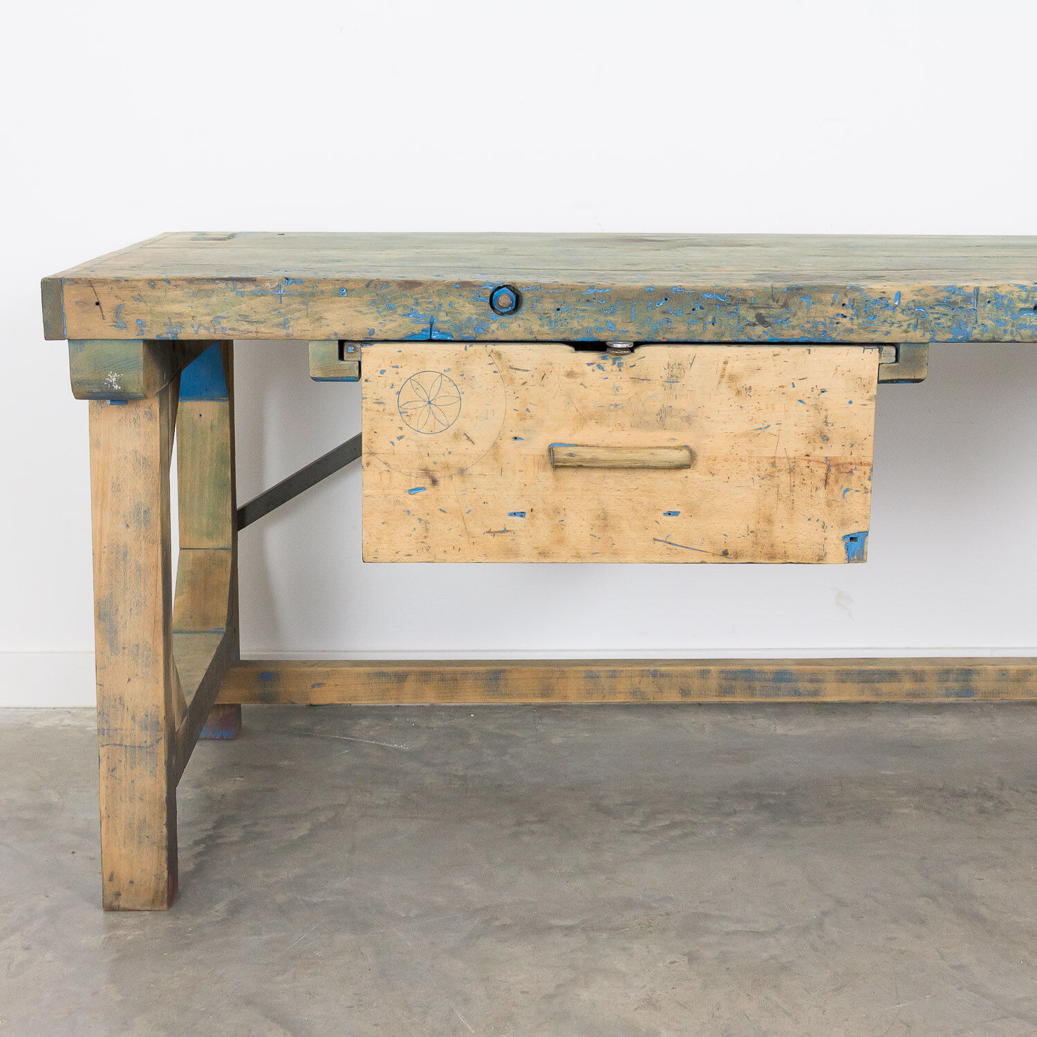 Industrial workbench