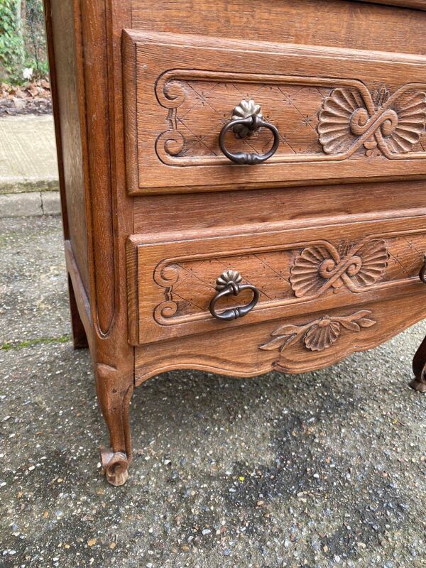 Commode vintage style Louis XV en bois du 19ème