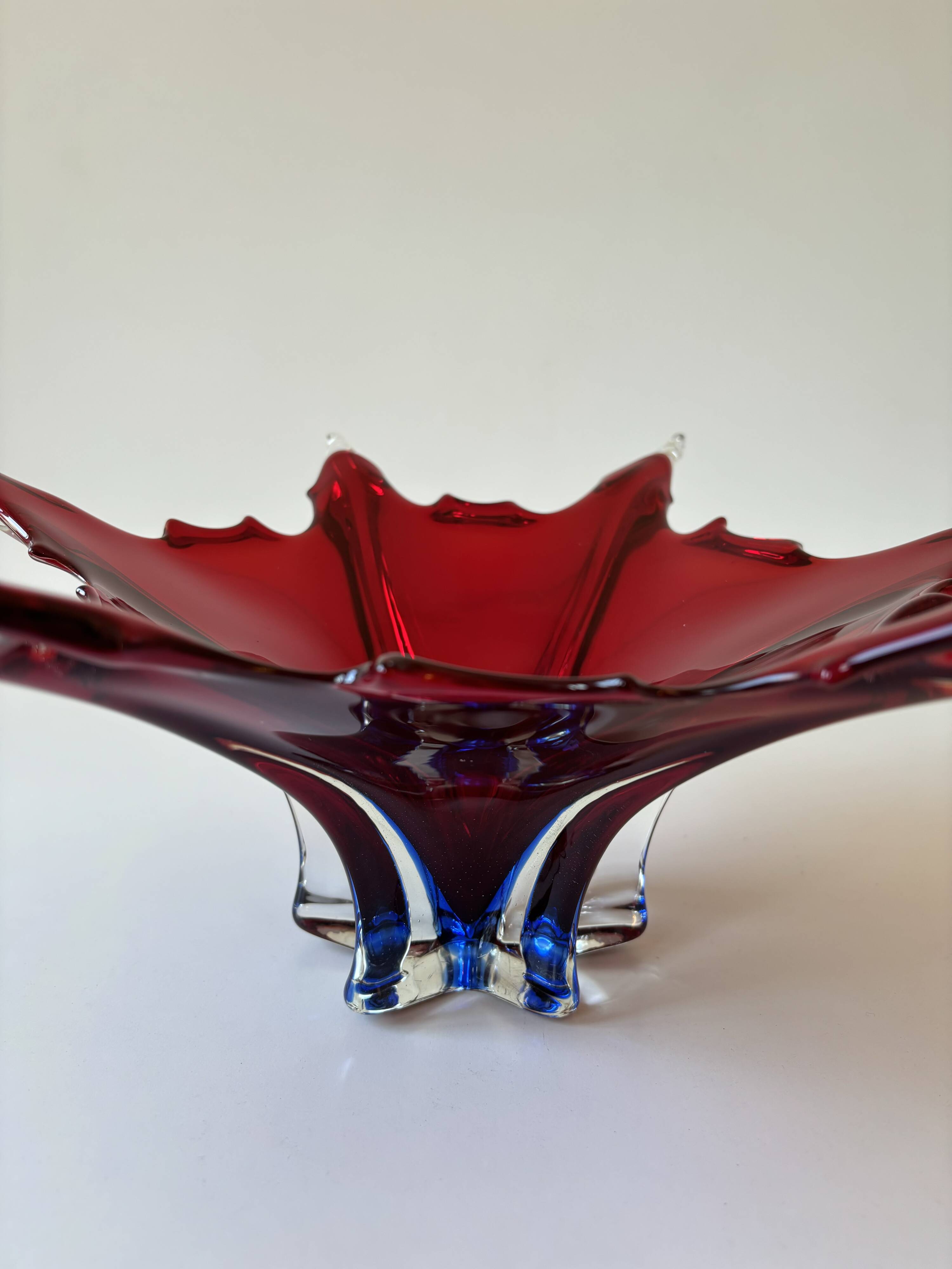 Important Murano blown glass centrepiece – Ruby red and blue