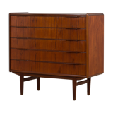 Commode danoise moderne du milieu du siècle en teck par Vordingborg Møbelfabrik.