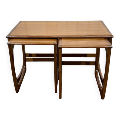 Tables gigognes anglaises en teck, années 70