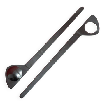 Salad cutlery by Arne Jacobsen