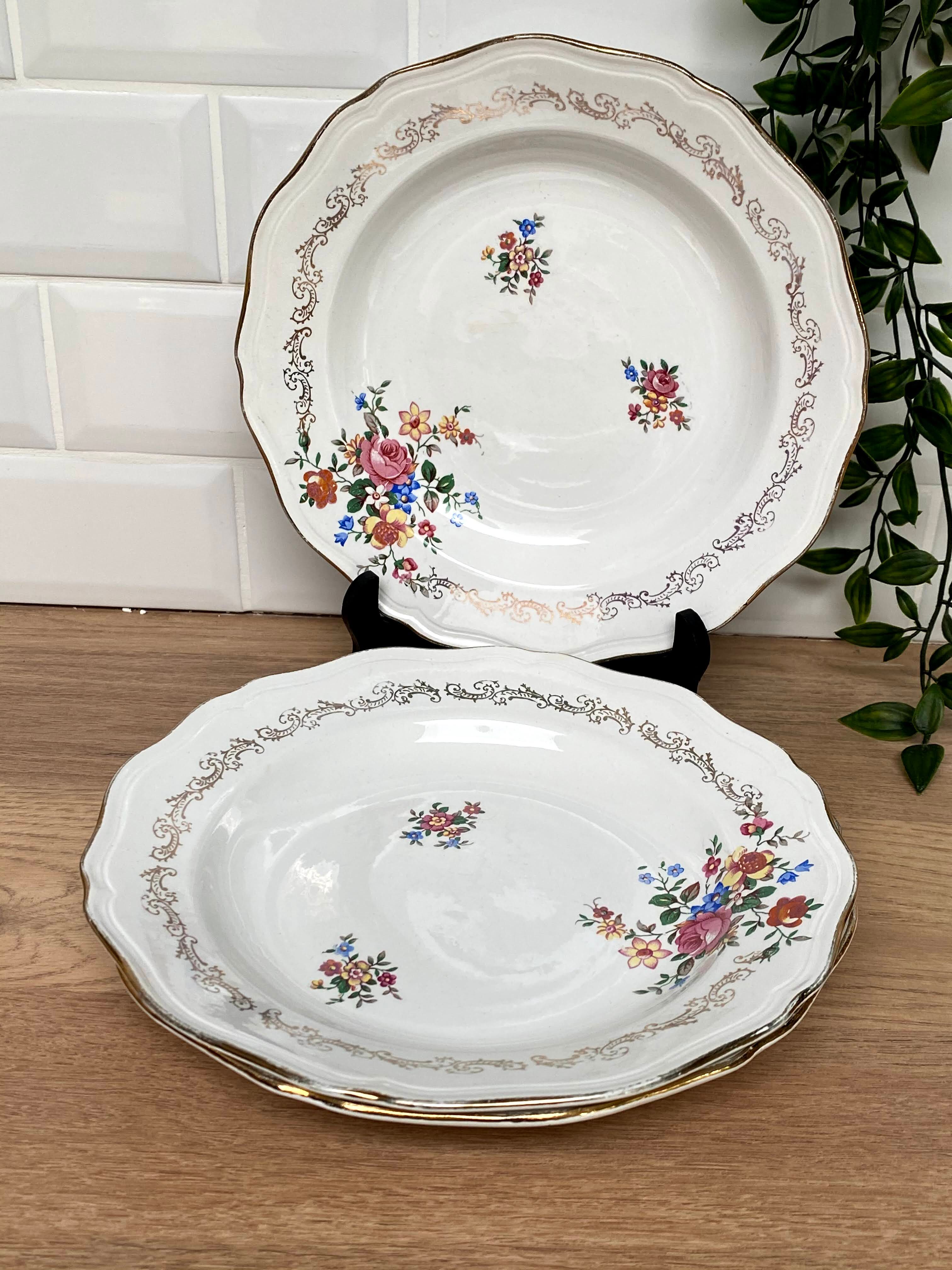 Set of 3 hollow plates The Almond Mira