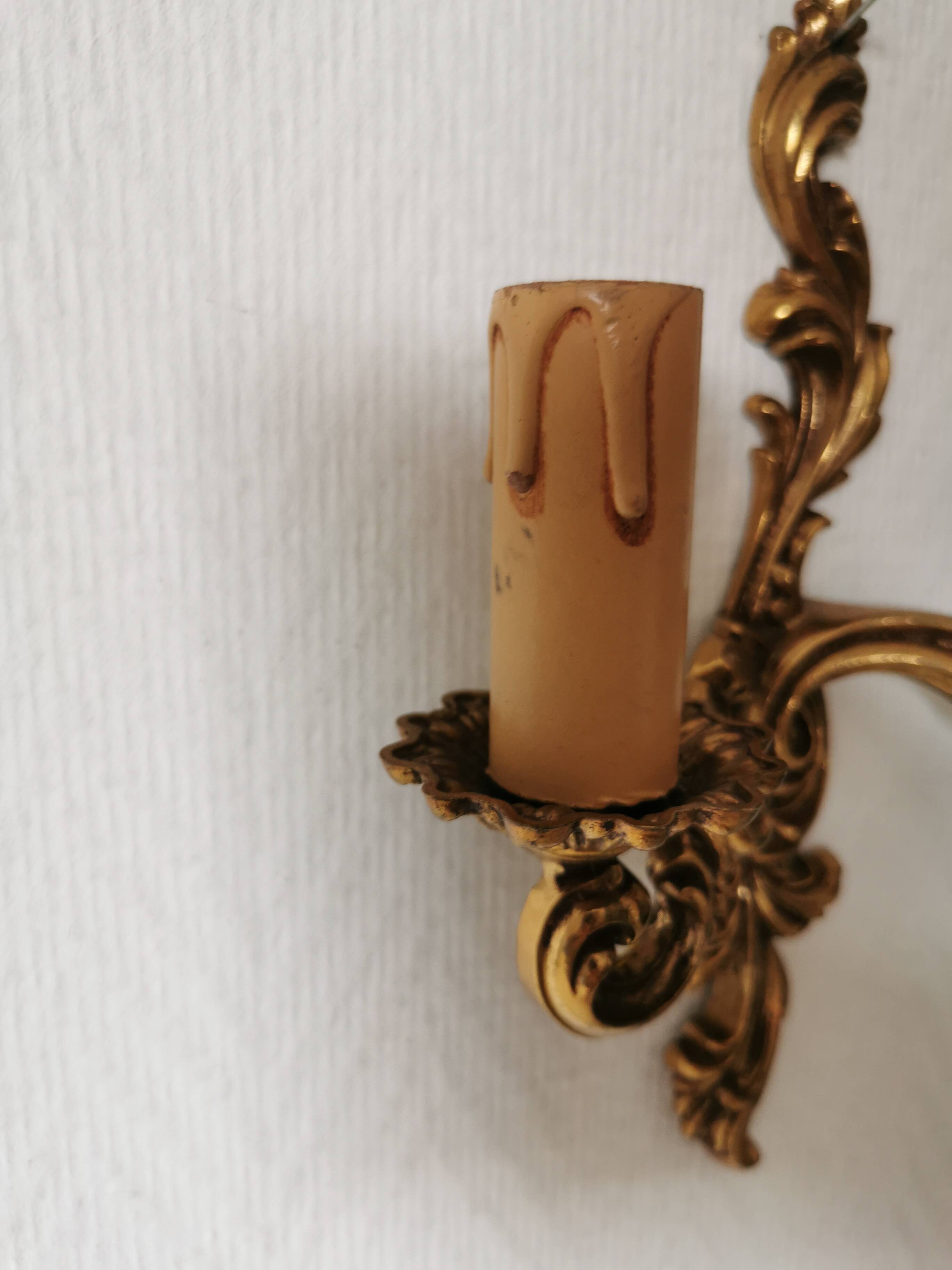 classic style wall lamp, Louis XV in gilded metal in bronze or brass effect candle holder and candlestick