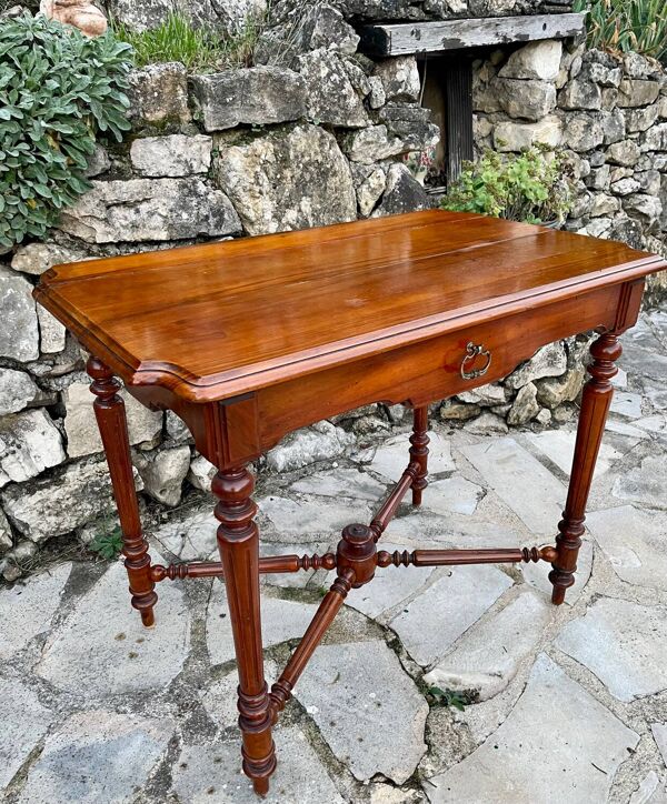 Petite table à écrire en acajou de style louis xiii époque xixeme siècle