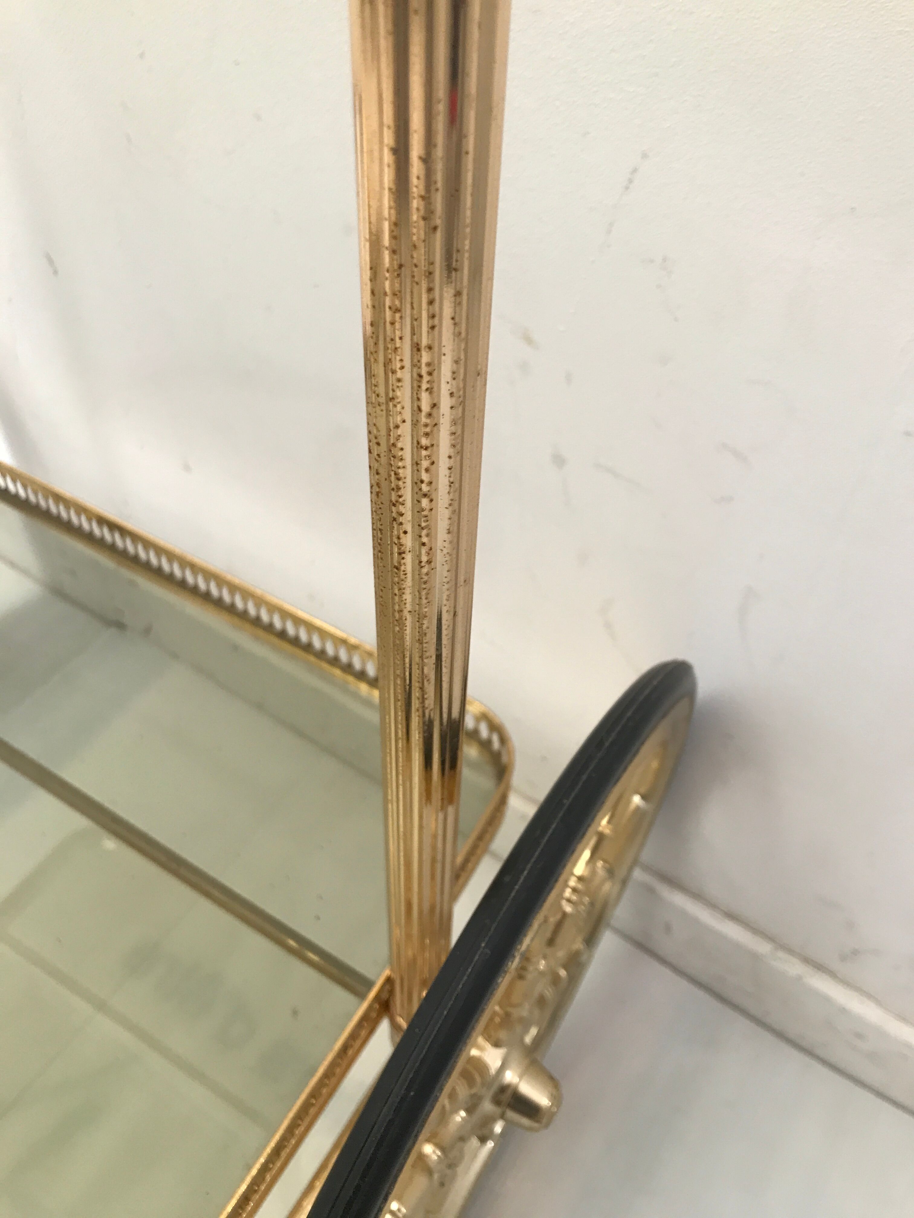 Golden vintage rolling service