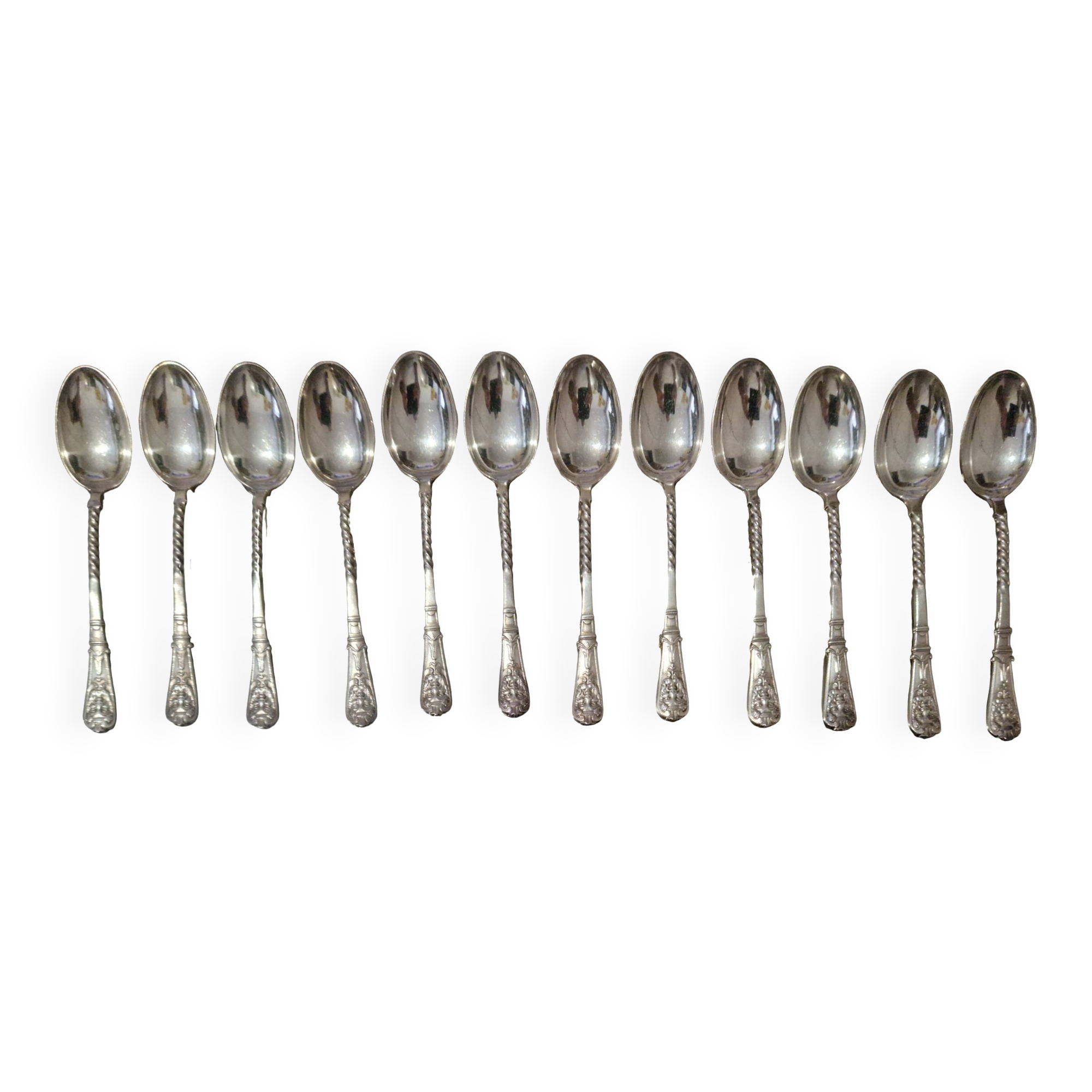 12 petites cuillères Christofle Marly métal argenté modèle mascaron