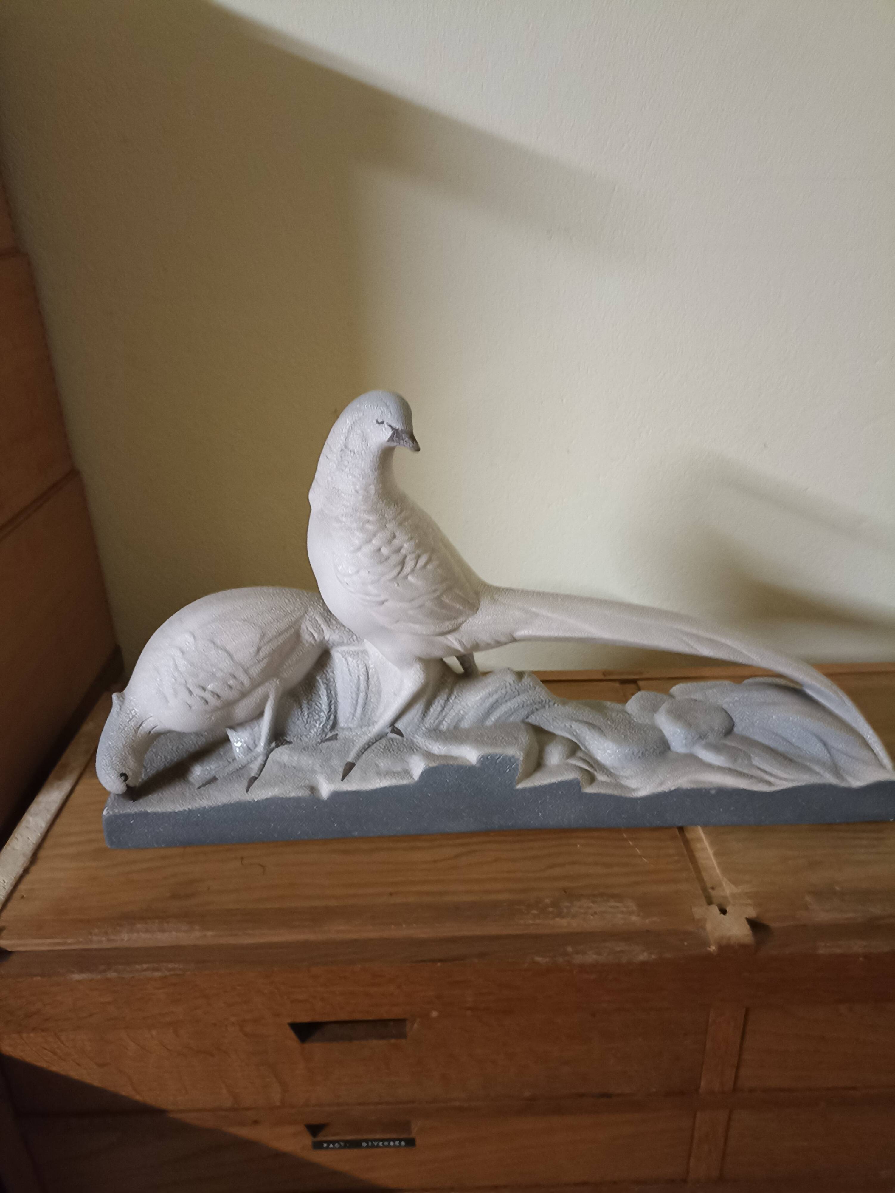 Art Deco ceramic, pair of pheasants in cracked earthenware on wooden base